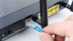 Shpërndarësit e internetit në Angli kritikojnë Qeverinë për fondet e ndara