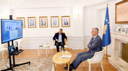 Thaçi diskuton me Lajçakun për dialogun: Njohja reciproke sjell paqe në rajon