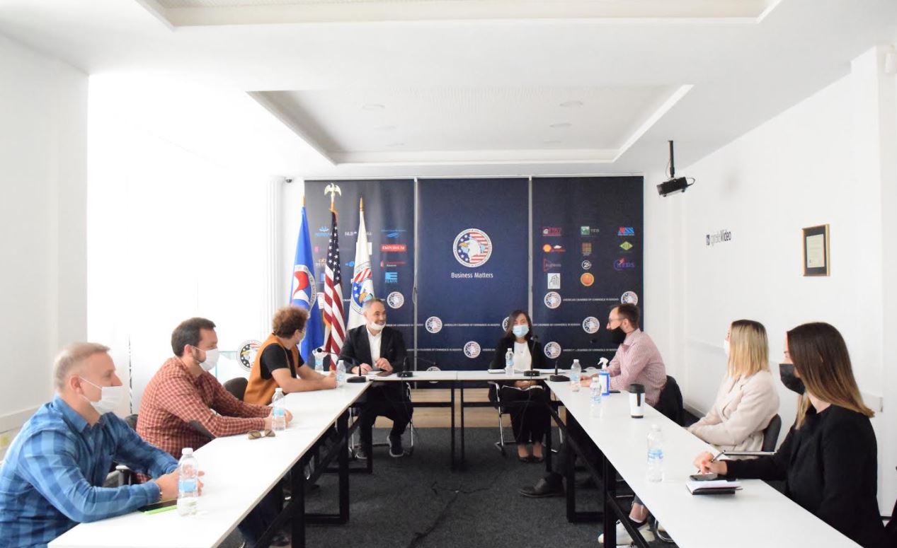 OEAK: Qeveria të fokusohet në ndihmën për bizneset e reja dhe stimulimin e ndërmarrësisë