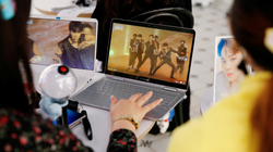 “BTS” tërheq mbi 100 milionë fansa në koncertin e parë online