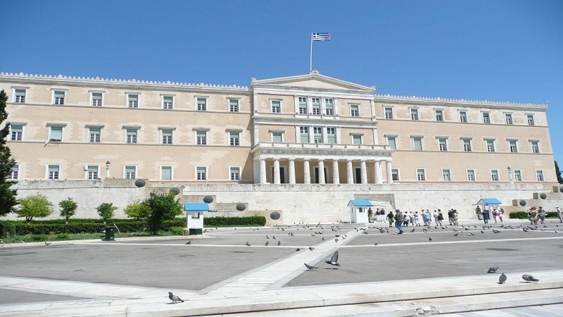 Greqia rinovon mbylljen e kufirit me Shqipërinë, Maqedoninë e Veriut dhe Turqinë