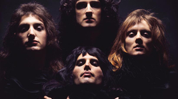 Pas 25 vjetësh, “Queen” kryeson listat muzikore