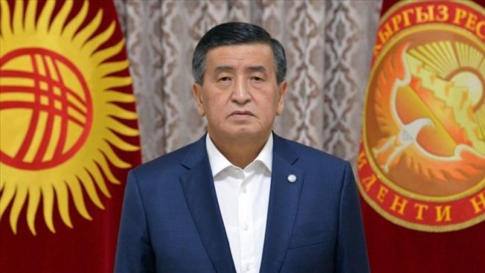 Jep dorëheqjen presidenti i Kirgistanit, Jeenbekov