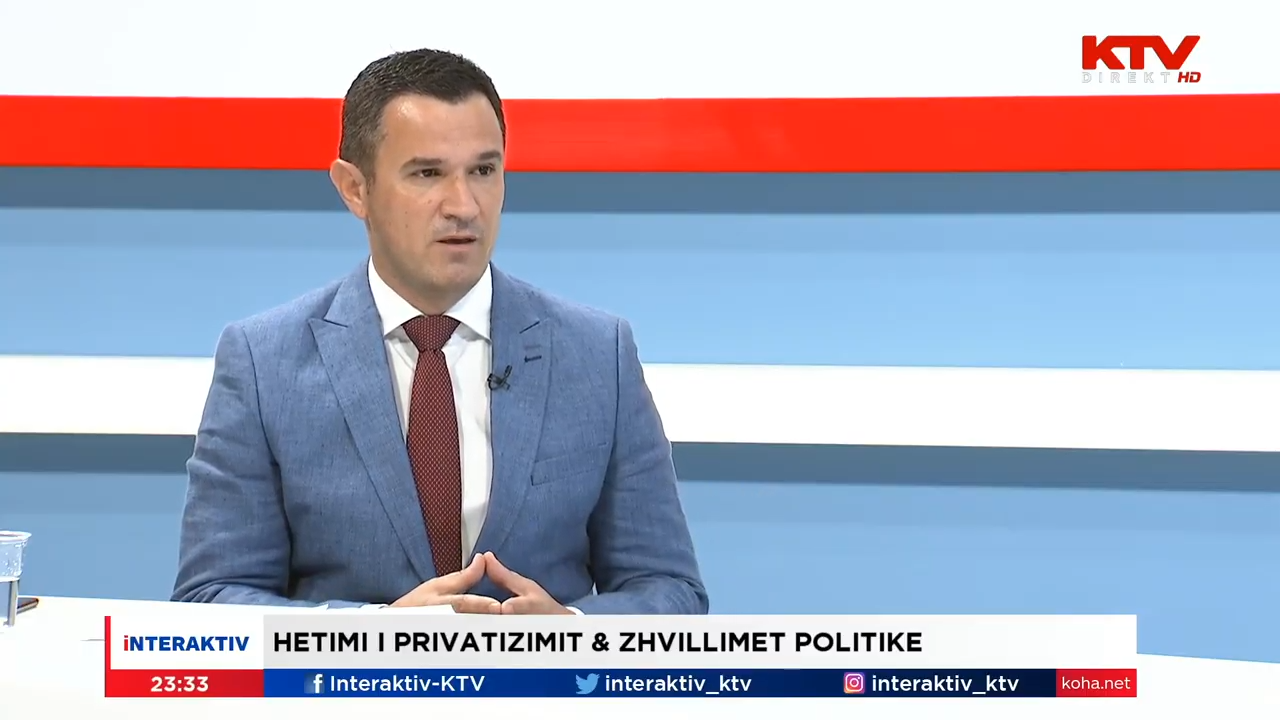 Hoxha: Zyrtari i arrestuar nuk është nga radhët e PDK-së, Ministrja duhet të japë dorëheqje