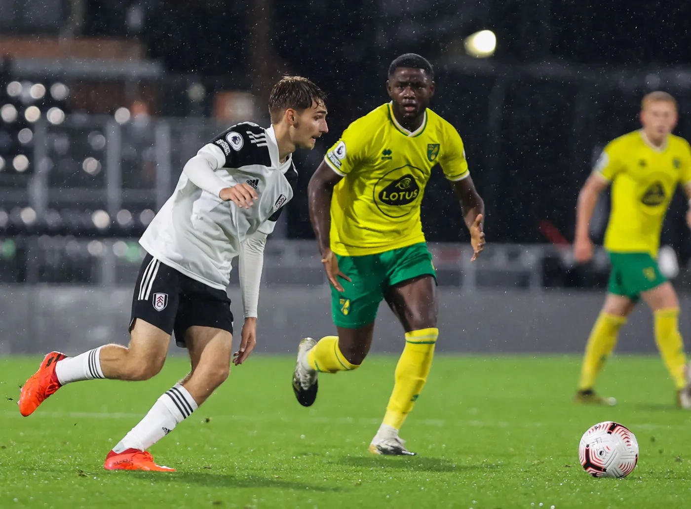 Adrion Pajaziti merr kontratë profesionale në Fulham