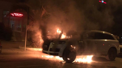 Aktakuzë ndaj personit që tentoi t'i vërë flakën veturës së gazetarit kosovar
