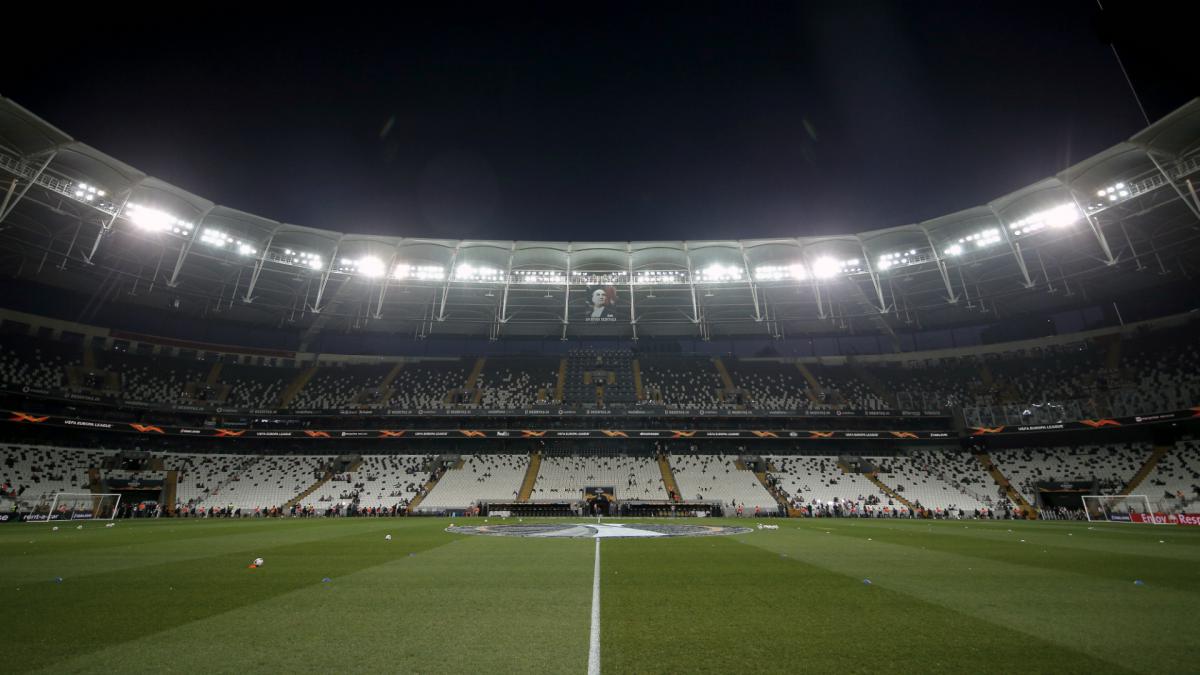 Stinori i ri i futbollit në Turqi do të nisë pa shikues