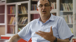 Pupovci: Shtyrja e vitit shkollor, pasojë e mospërgjegjësisë institucionale