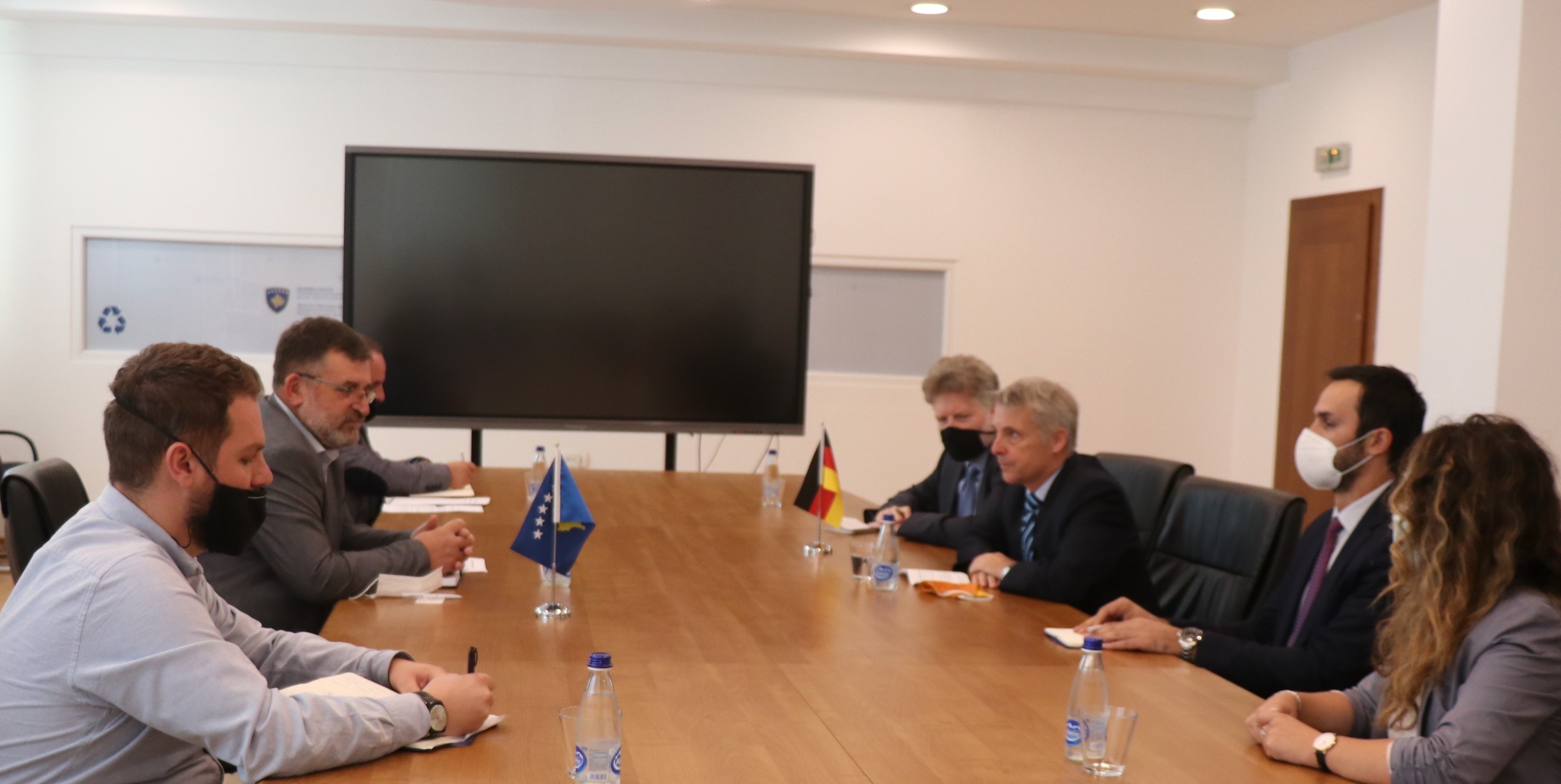 Ambasadori Rohde është i interesuar të çojë përpara zhvillimin ekonomik në Kosovë