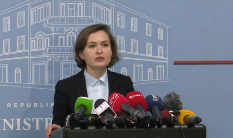 Pas largimit të Besa Shahinit, Rama emëron Evis Kushin ministre të Arsimit në Shqipëri