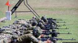 Qeveria e Serbisë ngrin të gjitha stërvitjet ushtarake