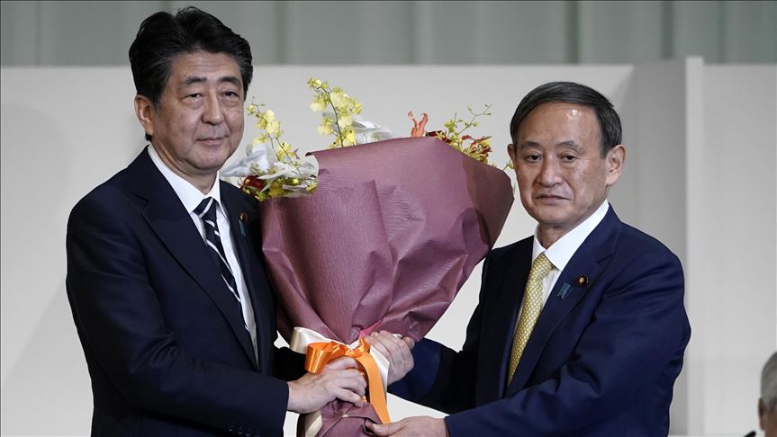 Yoshihide Suga zgjidhet si pasardhës i kryeministrit japonez në largim Shinzo Abe