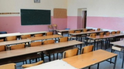 Mbyllen 14 shkolla në Kosovë, infektohen mbi 250 nxënës e mësimdhënës