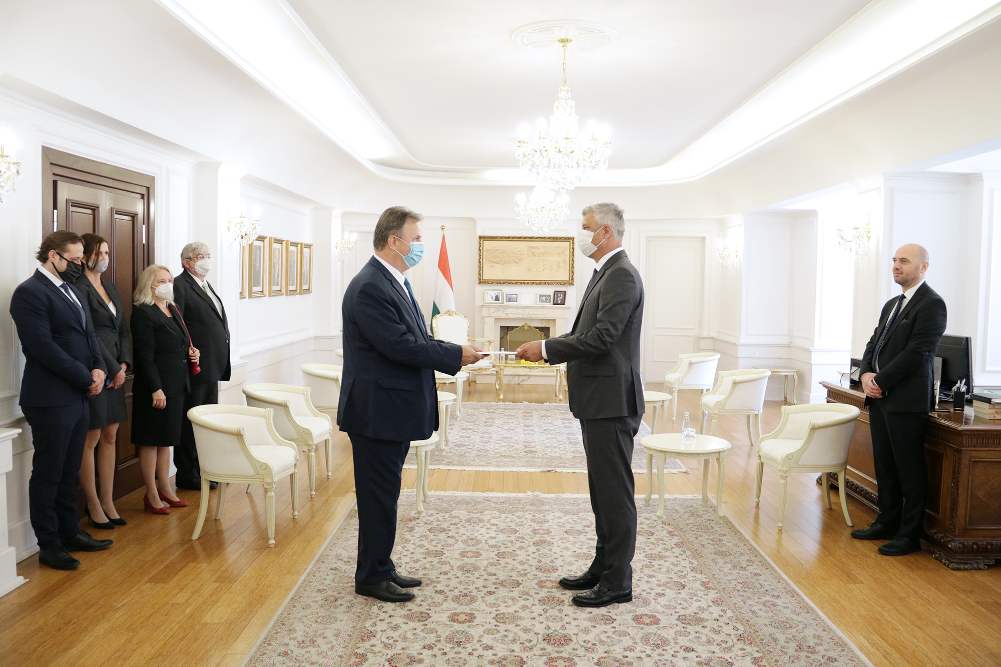 Presidenti Thaçi pranoi letrat kredenciale nga ambasadori i ri hungarez, Jozsef Bencze
