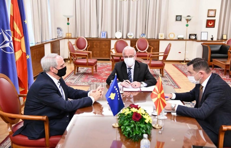 Kryeparlamentari i Maqedonisë së Veriu priti ambasadorin e Kosovës në Shkup