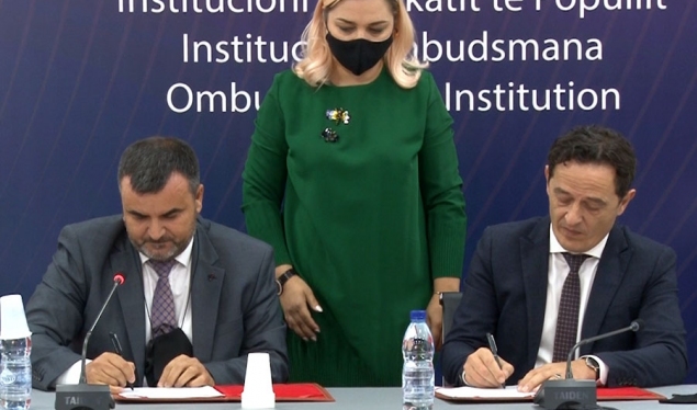 Avokati i ri i Popullit pranon detyrën, zotohet të vazhdojë zbatimin e ligjit dhe të Kushtetutës