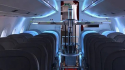 Një kompani zvicerane po teston një robot për të dezinfektuar avionët