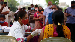 India shënon rekord në numrin e rasteve ditore me koronaviurs, mbi 100 mijë