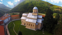“Europa Nostra” e shpall Manastirin e Deçanit “monument në rrezik”