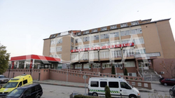 I burgosuri me të meta psikike sulmon gardianin derisa po trajtohej në QKUK
