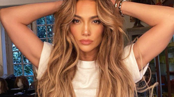 Jennifer Lopez publikon fotografi pa unazën 1 milion dollarëshe të fejesës