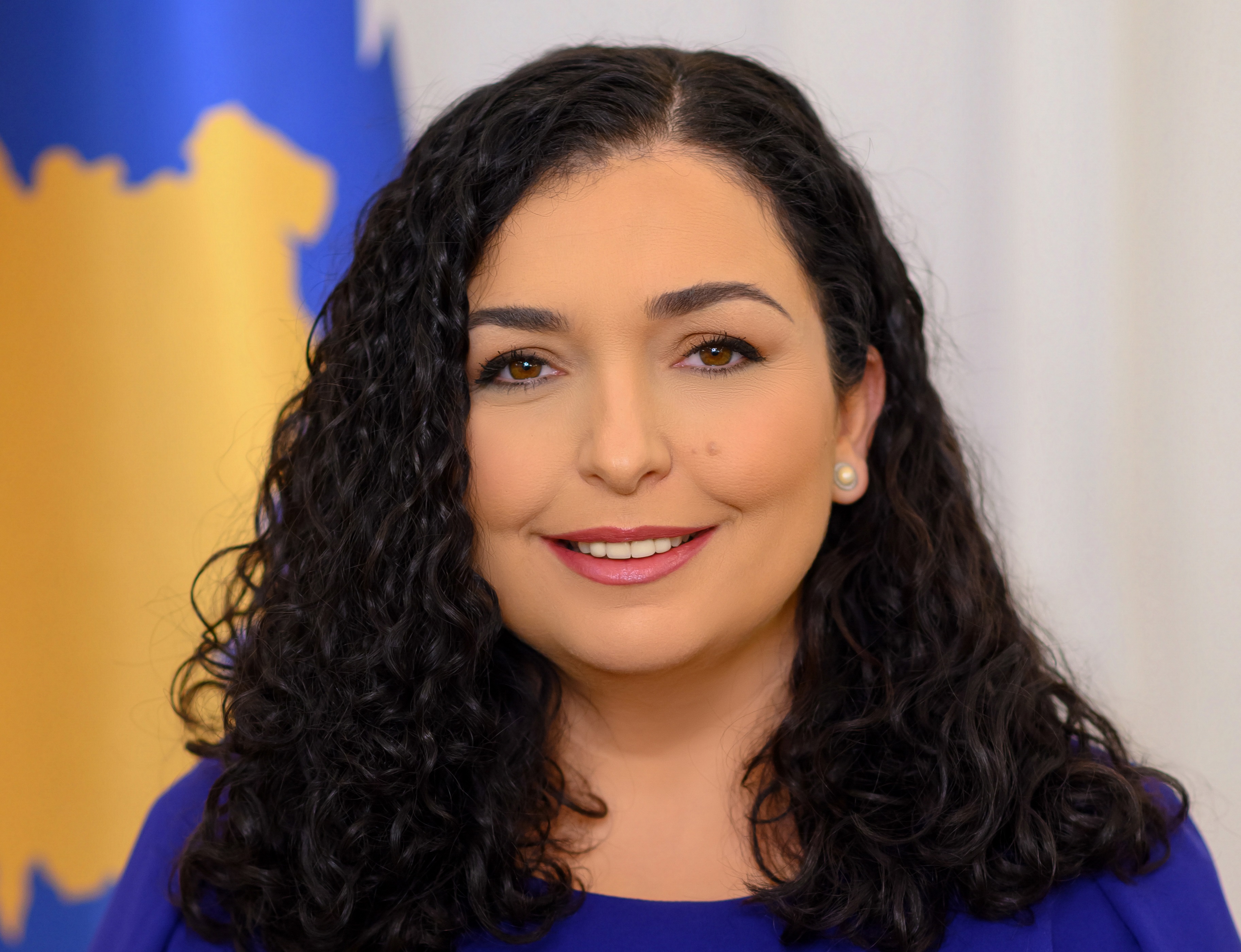 Përzgjidhet fotografia zyrtare e presidentes Vjosa Osmani