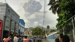 Ekspertët paralajmërojnë shpërthime të tjera të vullkanit në Karaibe 