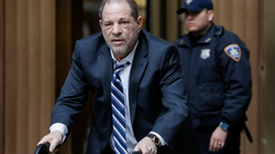 Harvey Weinstein është duke e humbur shikimin në burg