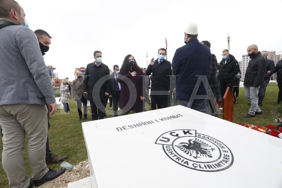 Haradinaj: Ta ruajmë këtë liri si vlerën më të shenjtë dhe të përulemi me admirim para të rënëve