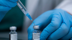 Kampion në vaksinim, Izraeli siguron miliona vaksina të “Pfizerit” për 2022-n