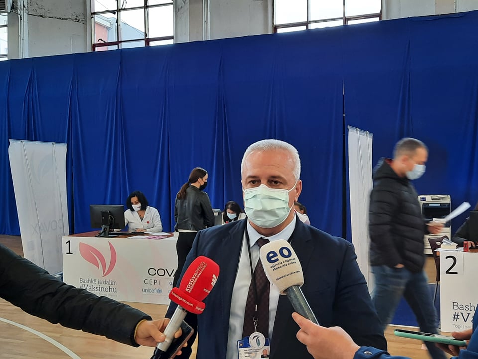 Në sallën “1 Tetori” në Prishtinë janë vaksinuar 2.600 të moshuar kundër COVID-19