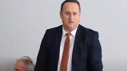 Anti-Korrupsioni e gjuan topin te KGJK-ja për “supermenin” Zogaj për konflikt interesi