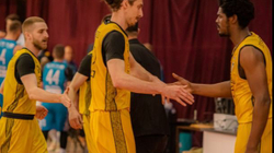Peja eliminon Prishtinën në çerekfinale