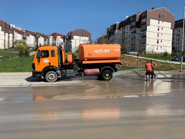Komuna e Prishtinës nis pastrimin e të gjitha rrugëve në kryeqytet