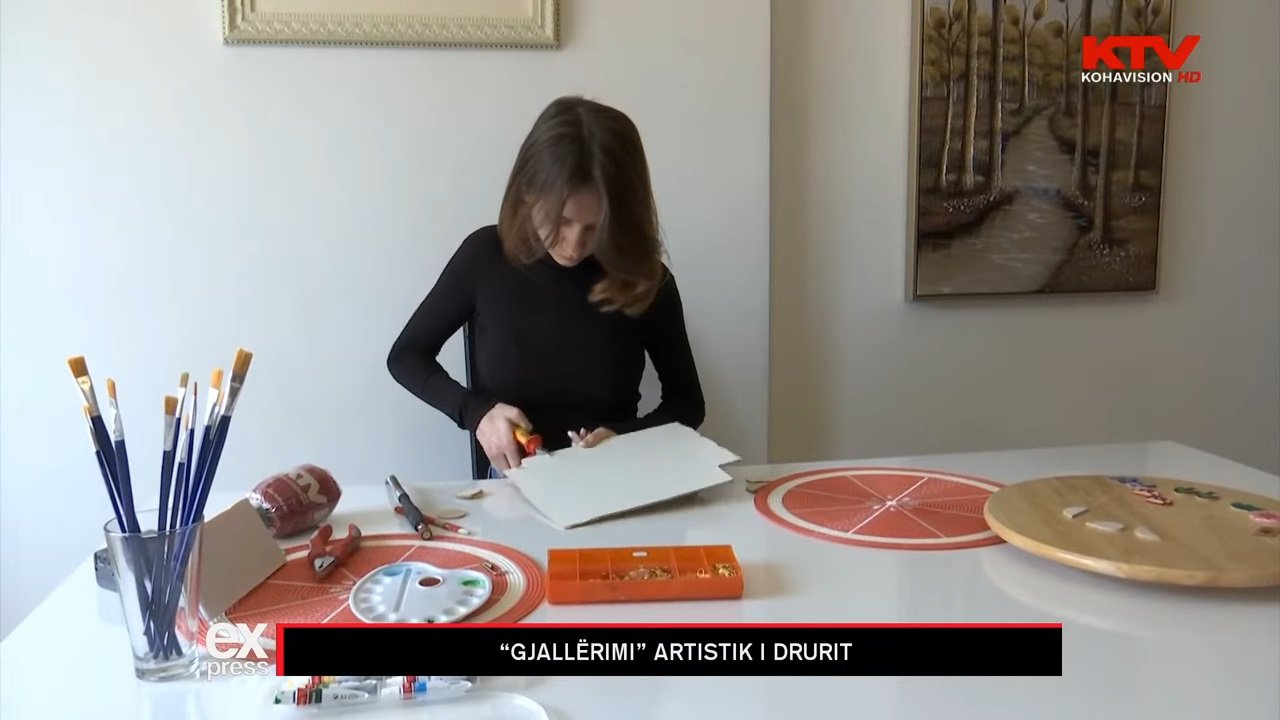 “Gjallërimi” artistik i drurit