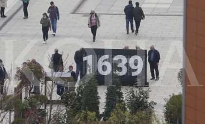 Në sheshin “Skënderbeu” vendosen emrat e 1.639 personave të zhdukur gjatë luftës në Kosovë