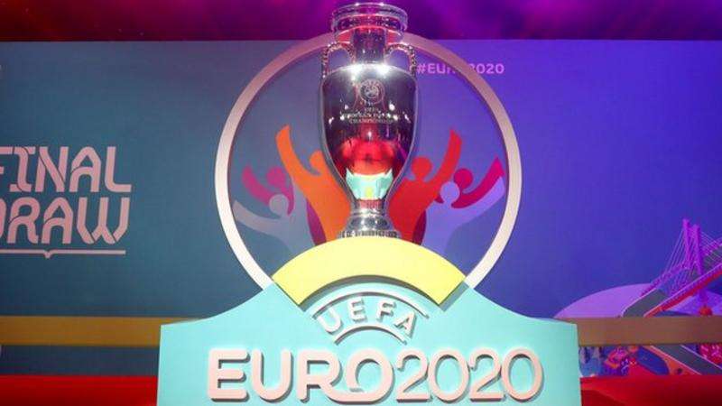 Në Evropianin e futbollit këtë verë lejohen 26 lojtarë për skuadër
