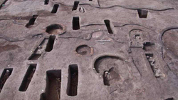 Egjiptologët zbulojnë varre të rralla para faraonëve