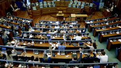 Deputetët e Kuvendit mblidhen për dy seanca plenare të enjten