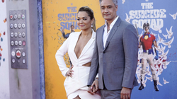 Rita Ora dhe Taika Waititi parakalojnë për herë të parë si çift mbi qilim të kuq