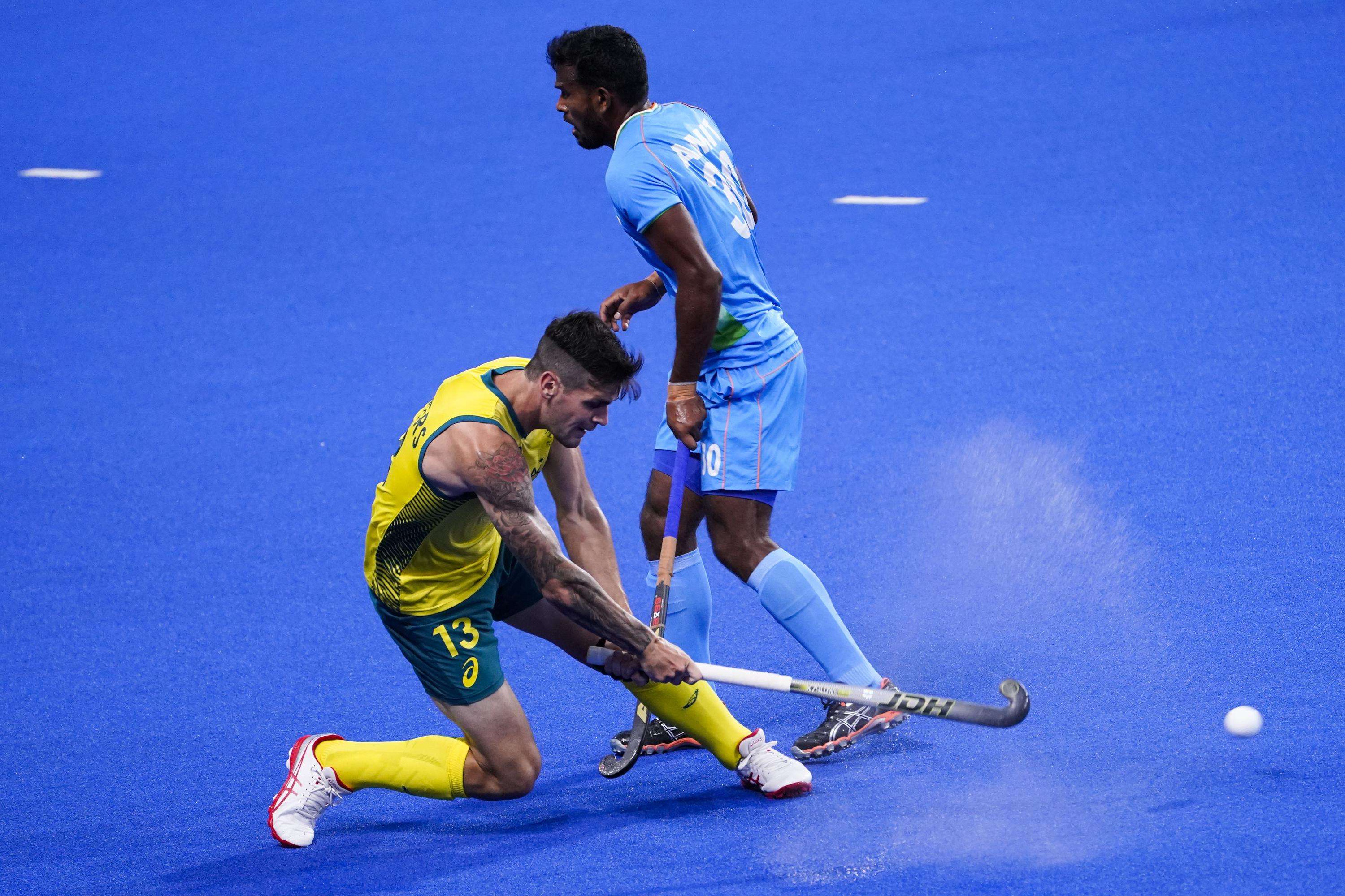 Pesë anëtarë të ekipit të hokejit të Australisë dëbohen nga fshati olimpik
