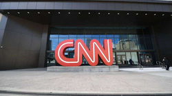 CNN-ja largon punëtorët që nuk janë vaksinuar