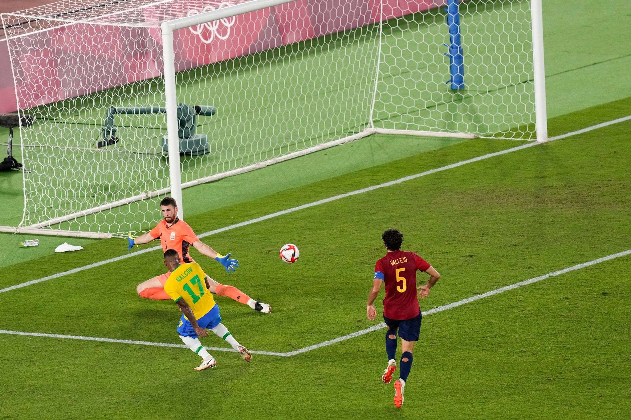 Brazili fiton medaljen e dytë të artë rresht në futboll