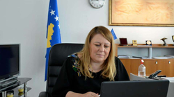 Bajrami: Kurti po ofendon çdo qytetar me lëvdatat e tij