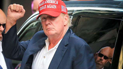 Trump i bën thirrje Bidenit të japë dorëheqje pas asaj që ndodhi në Afganistan