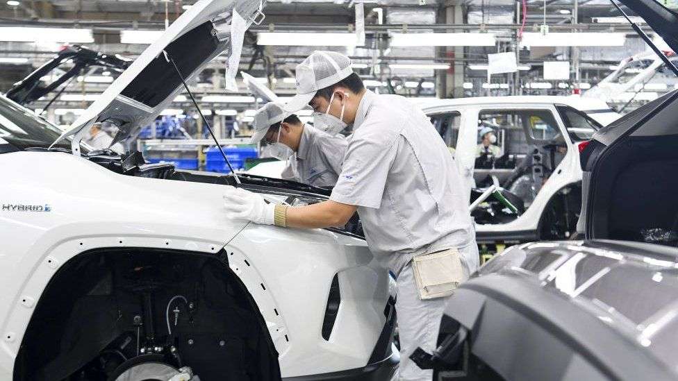 Toyota do ta ulë prodhimin për 40 për qind, shkaku i mungesës së çipave