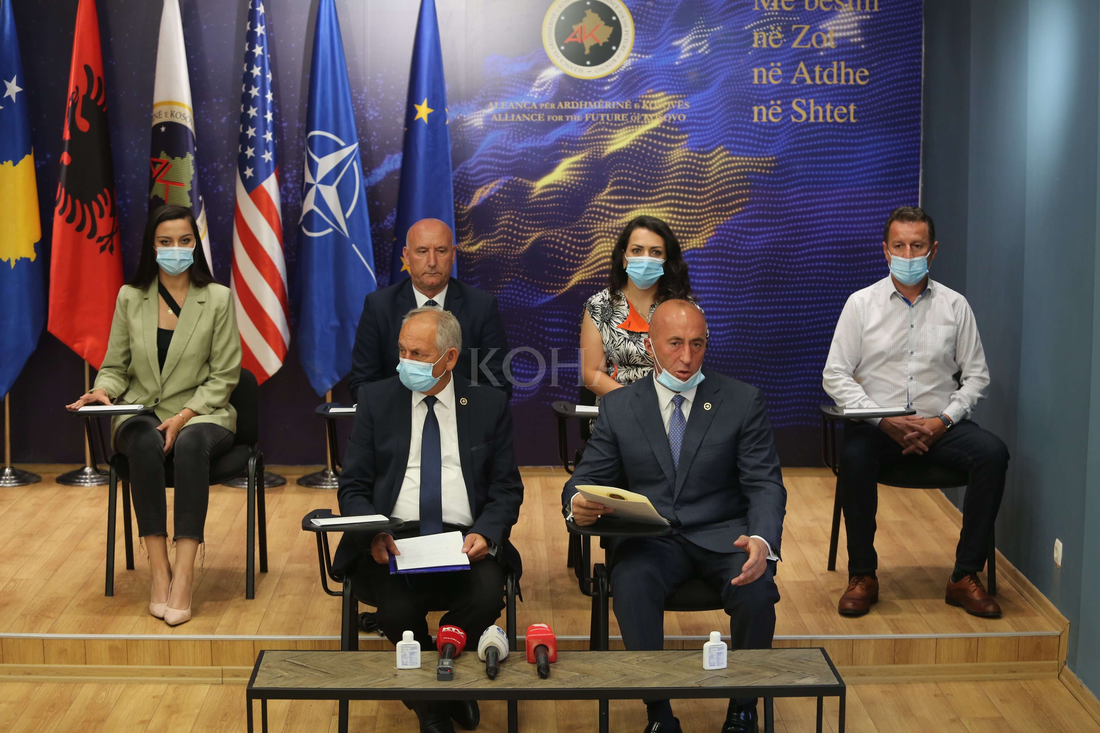 Haradinaj: Kurti ta marrë më seriozisht vaksinimin ose të japë dorëheqje