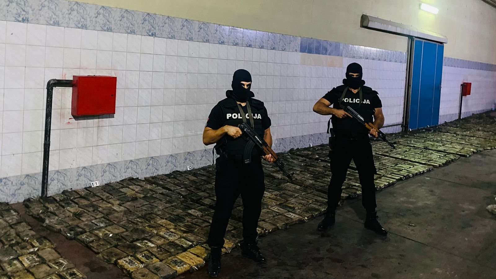 Mali i Zi kap mbi një ton kokainë, sasinë më të madhe ndonjëherë