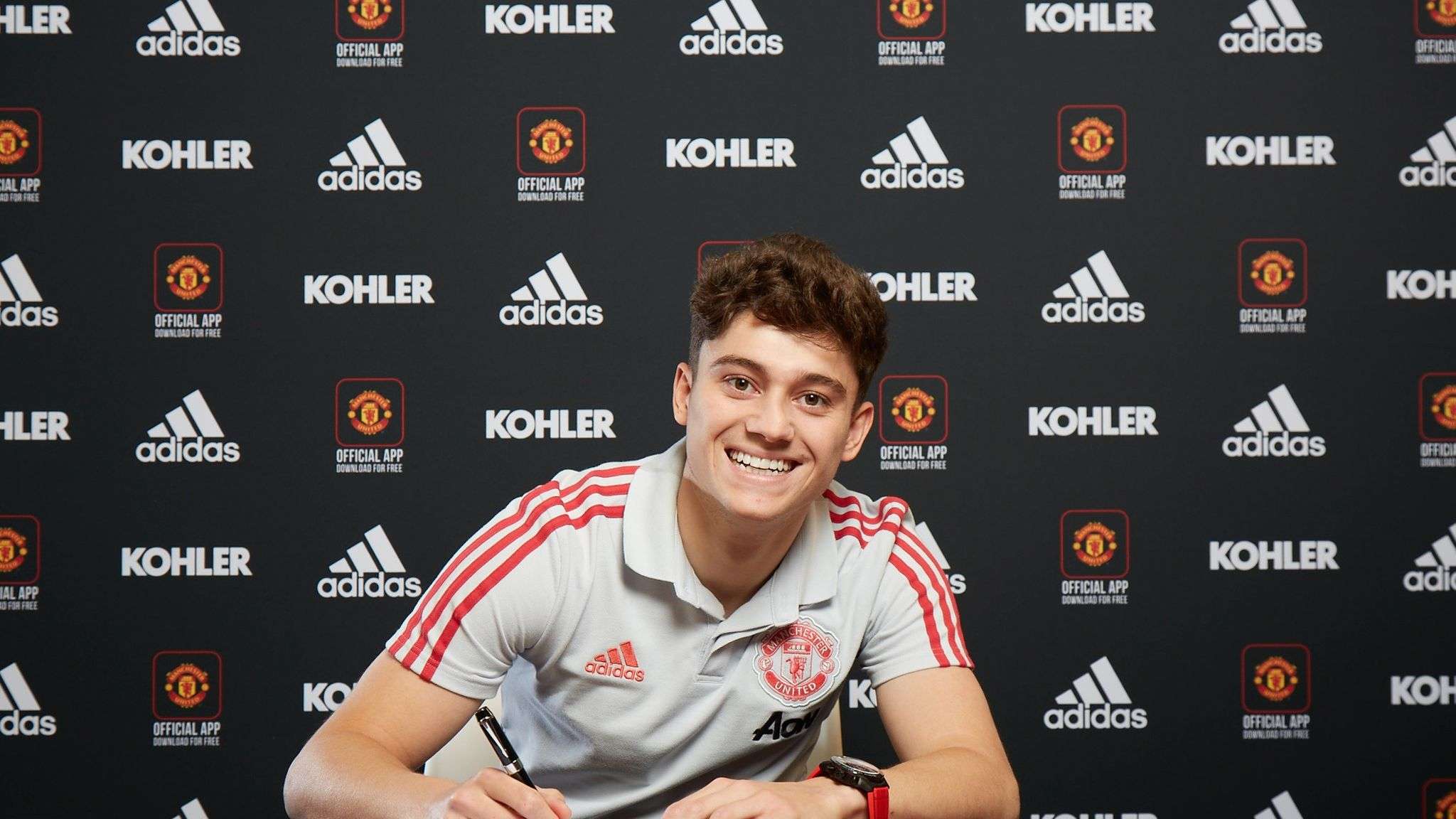 Manchester Unitedi kërkon skuadër për huazimin e sulmuesit të krahut