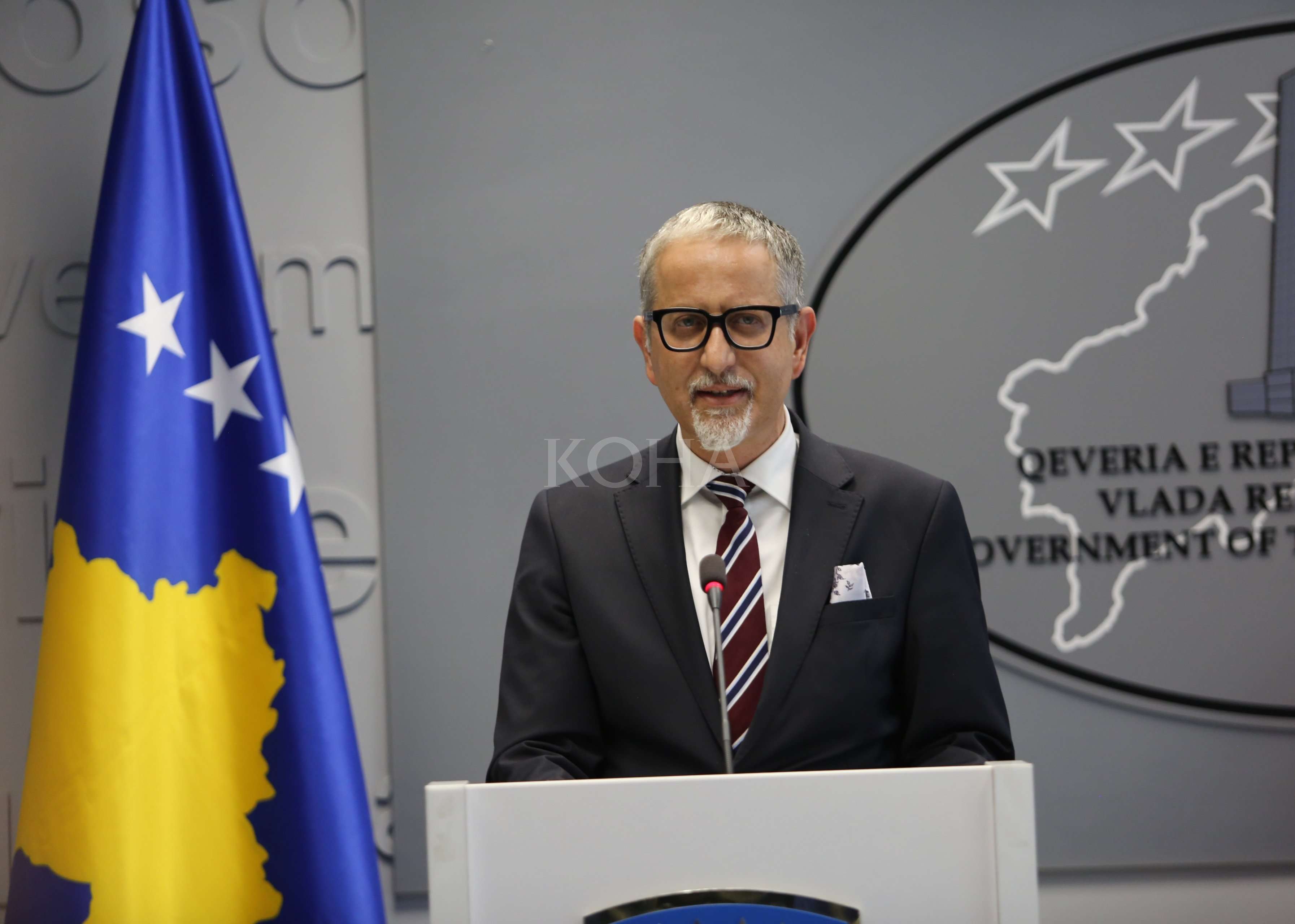 Vitia: Mos zgjidhni vaksinën – të dyja janë të sigurta